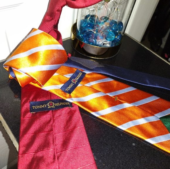 MEN'S TIES By TOMMY HILFIGER - Picture 1 of 4